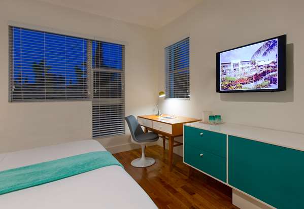  - Vagabond Hotel Miami