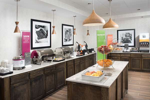 Amenities - Hampton Inn & Suites Lackland AFB San Antonio