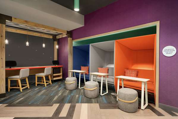  - Tru by Hilton Hotel York