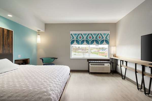  - Tru by Hilton Hotel York