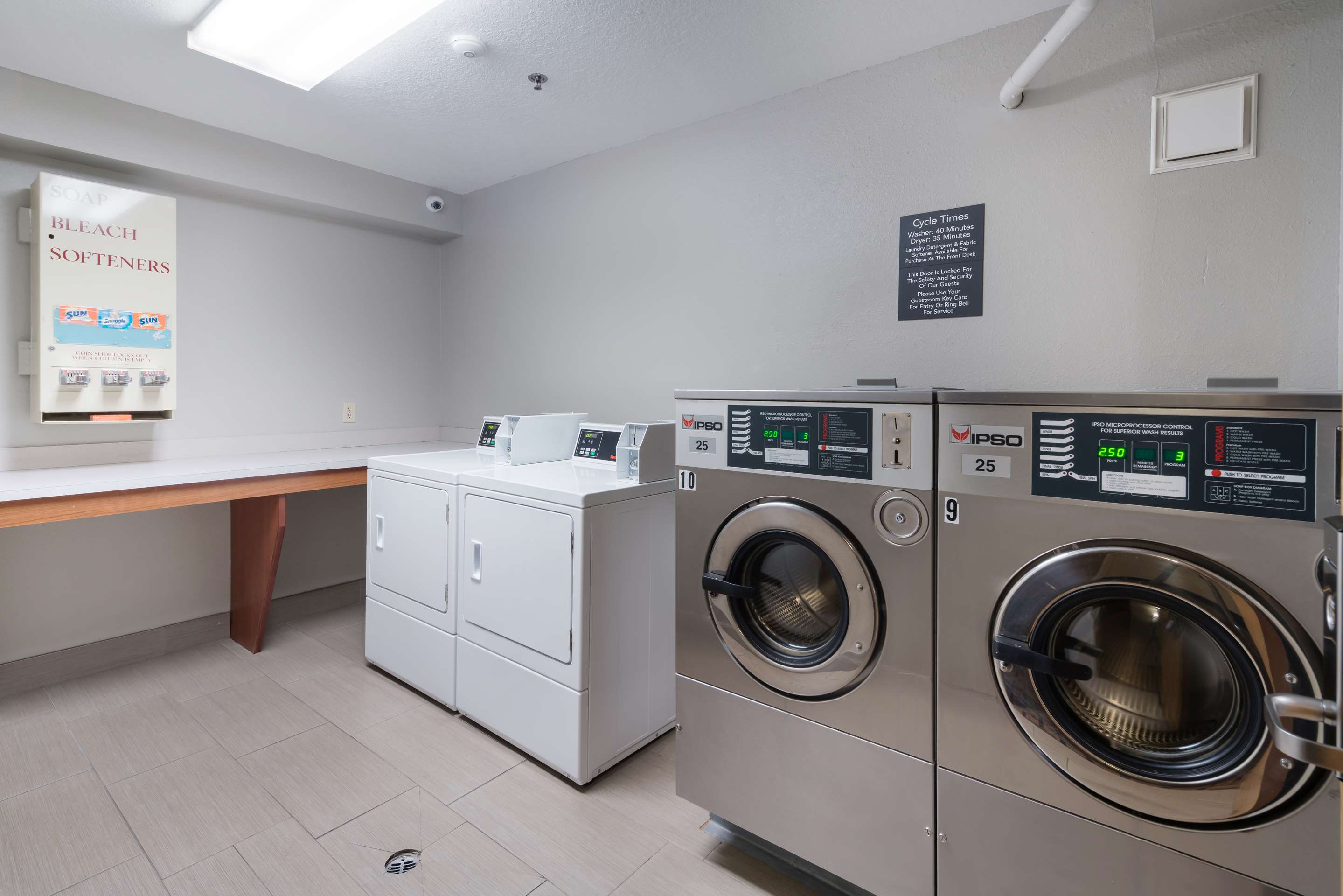 Laundry Room | GuestHouse Kennewick