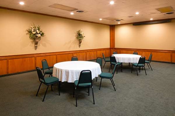  - Red Lion Hotel & Conference Center Ellensburg - I-90, Exit 109