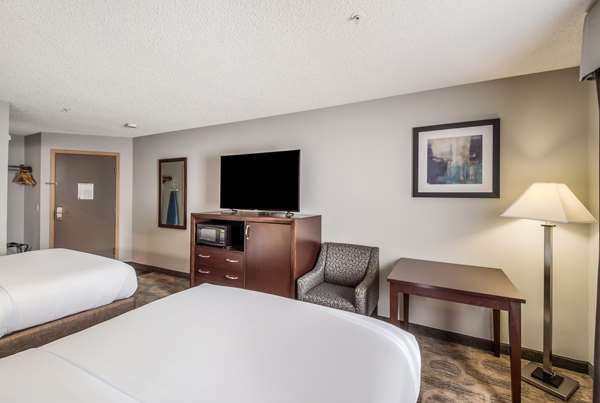  - Red Lion Inn & Suites Sequim