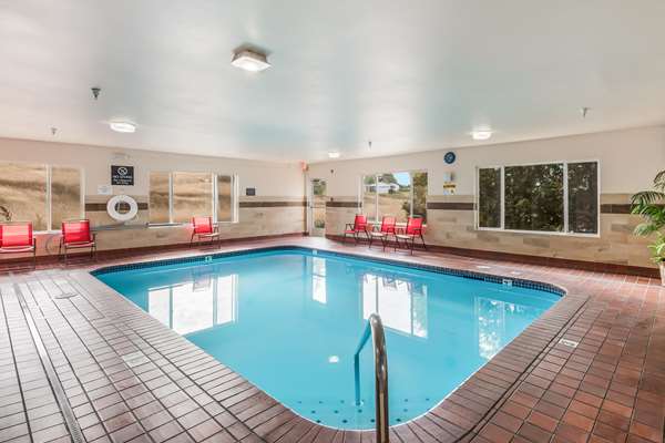Pool - Red Lion Inn & Suites Sequim