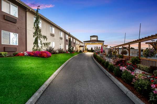Exterior view - Red Lion Inn & Suites Sequim