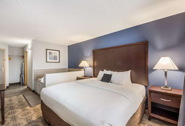  - Red Lion Inn & Suites Sequim