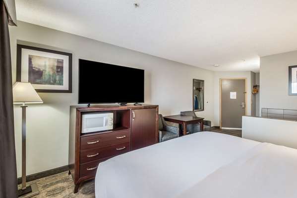  - Red Lion Inn & Suites Sequim