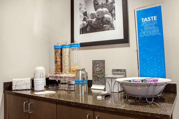 Restaurant - Hampton Inn Parker