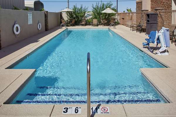 Pool - Hampton Inn Parker