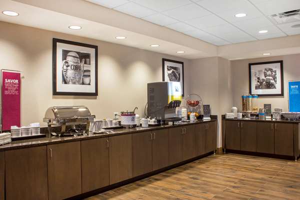 Restaurant - Hampton Inn Parker