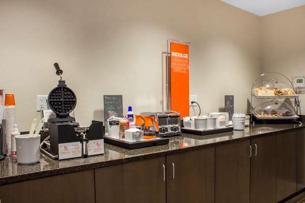 Restaurant - Hampton Inn Parker