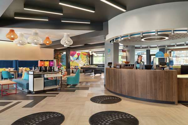  - Tru by Hilton Meridian - I-84, Exit 46