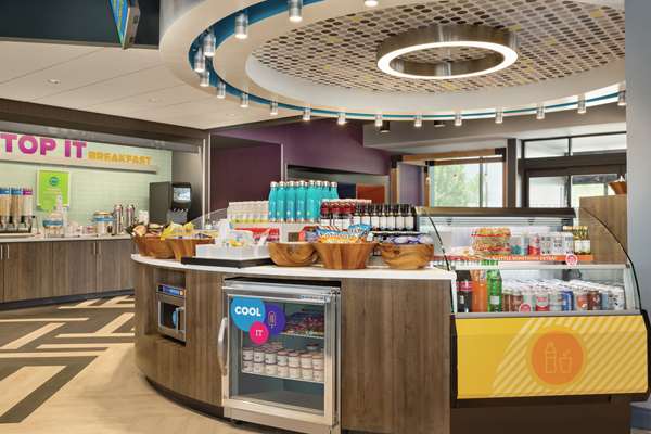 Restaurant - Tru by Hilton Meridian - I-84, Exit 46