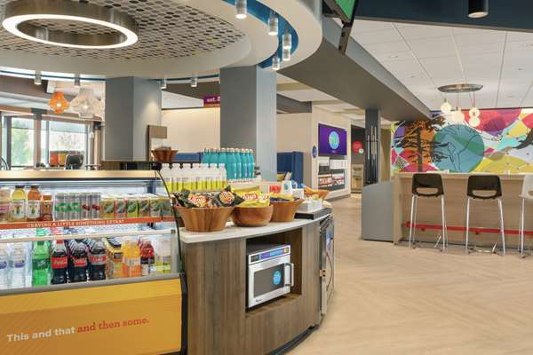 Restaurant - Tru by Hilton Meridian - I-84, Exit 46