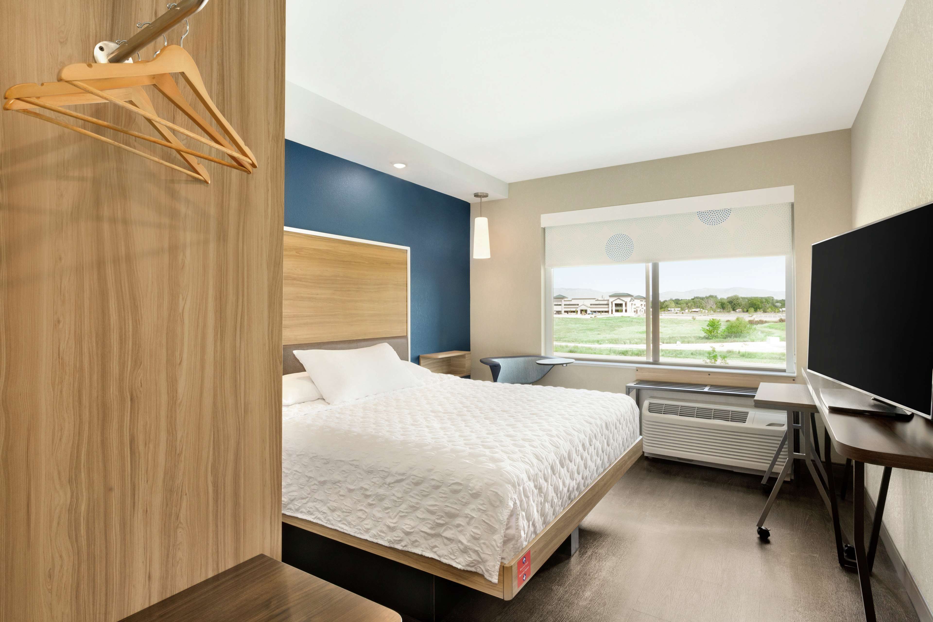 Tru by Hilton Meridian Boise West ID Room Type - 1 KING HEARING ACCESSIBLE