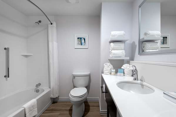  - Hampton Inn & Suites West Melbourne - I-95, Exit 176