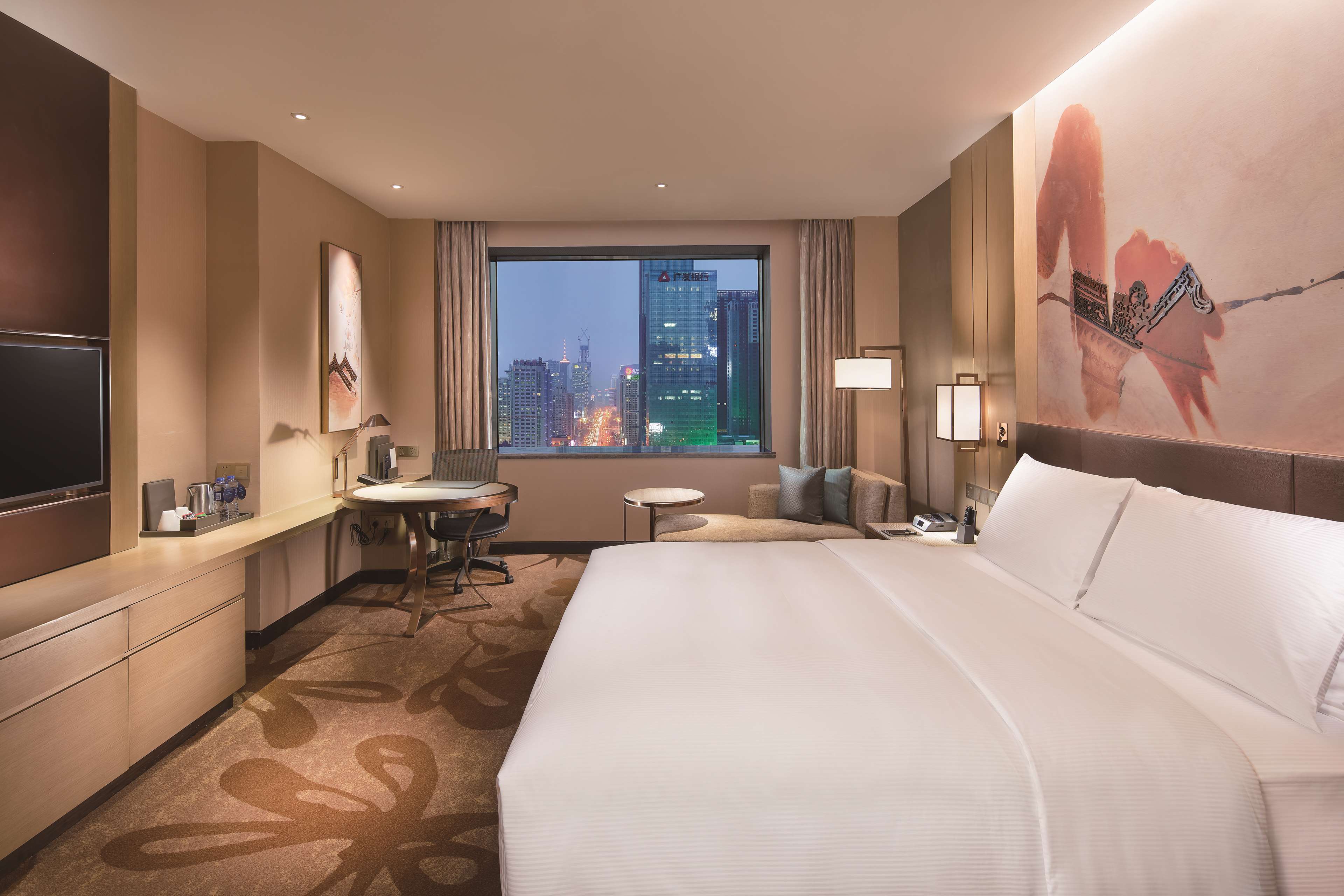 Hilton Shenyang Room Type - KING GUEST ROOM