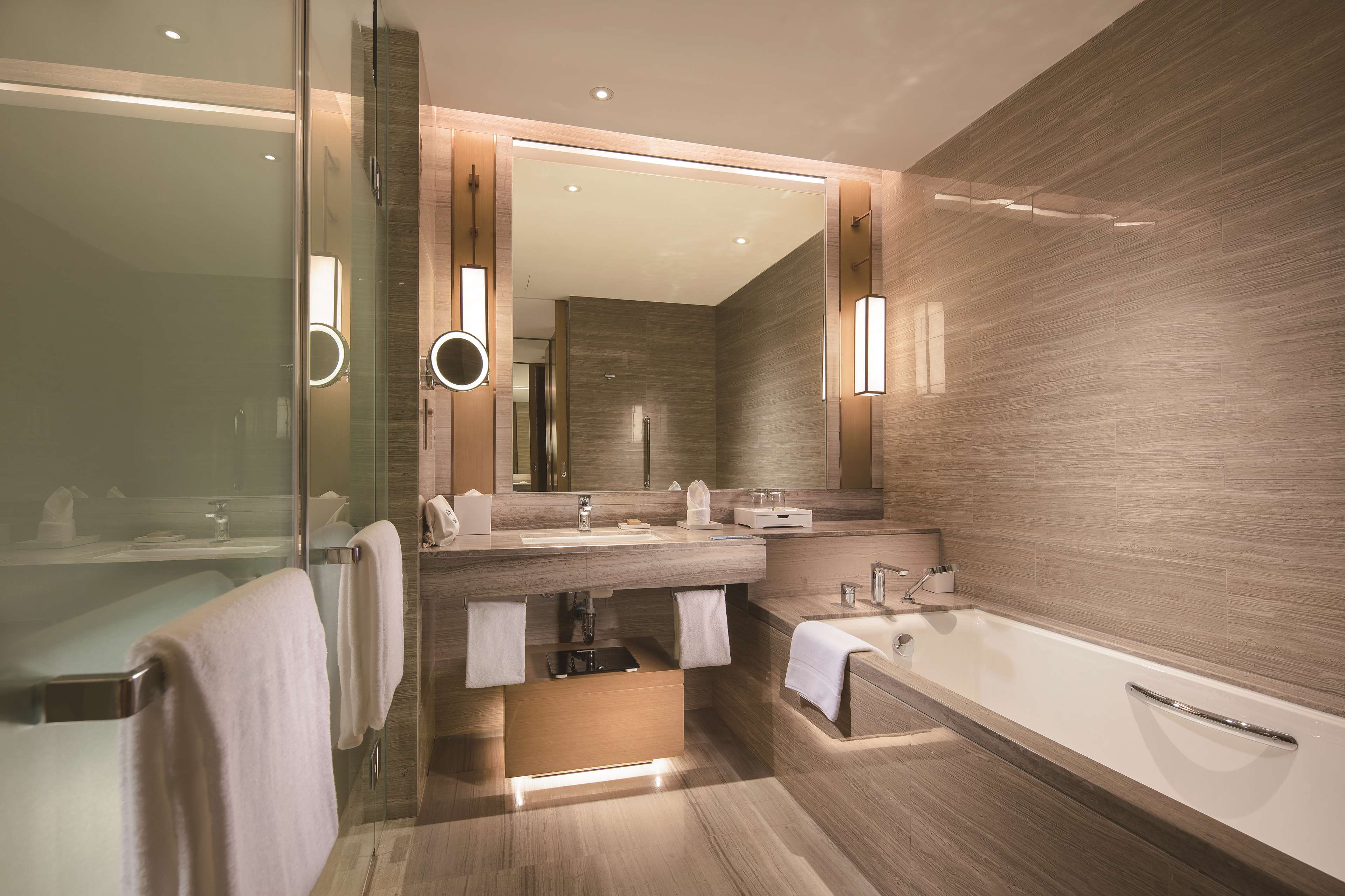 Hilton Shenyang Room Type - TWIN GUEST ROOM