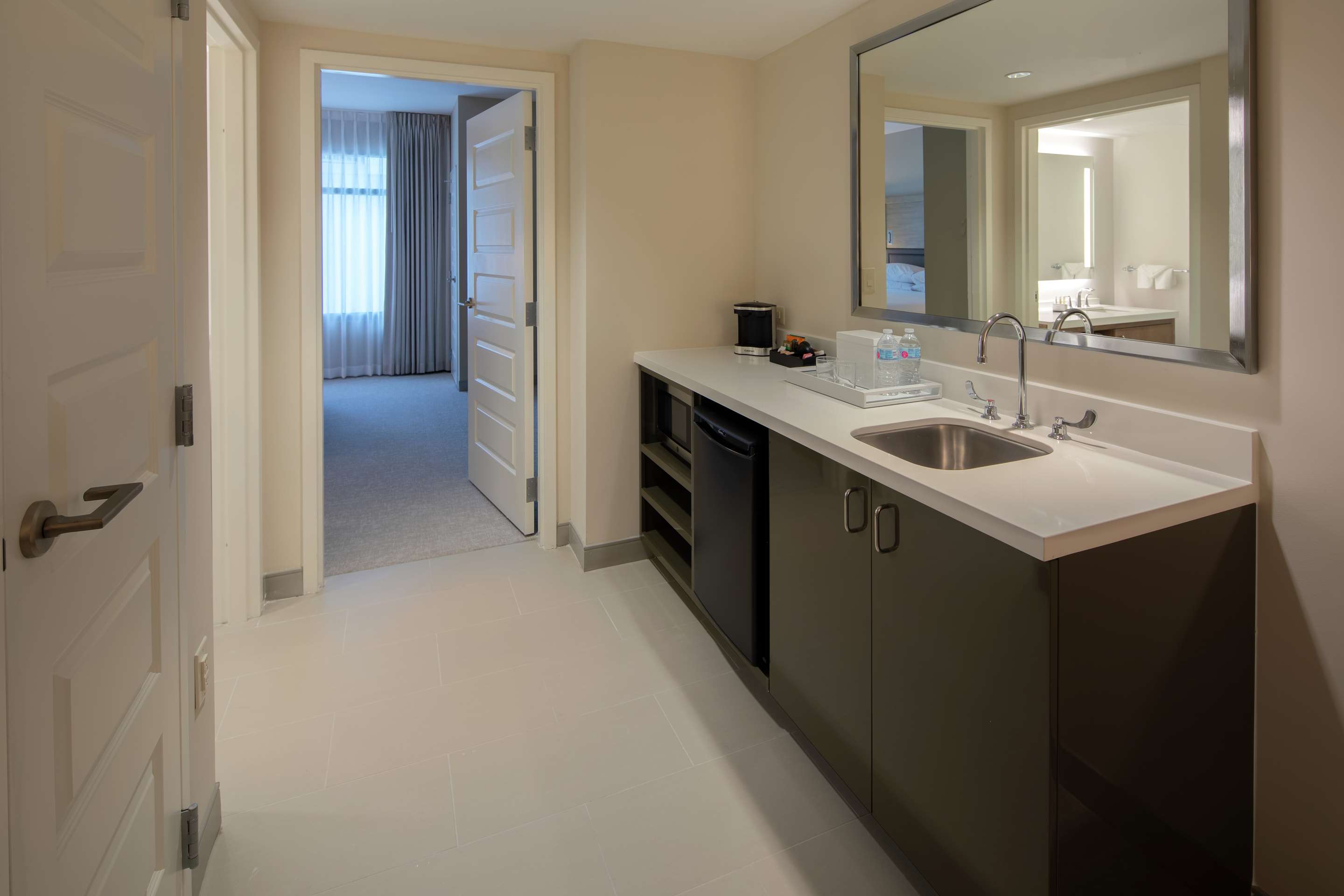 Guest room