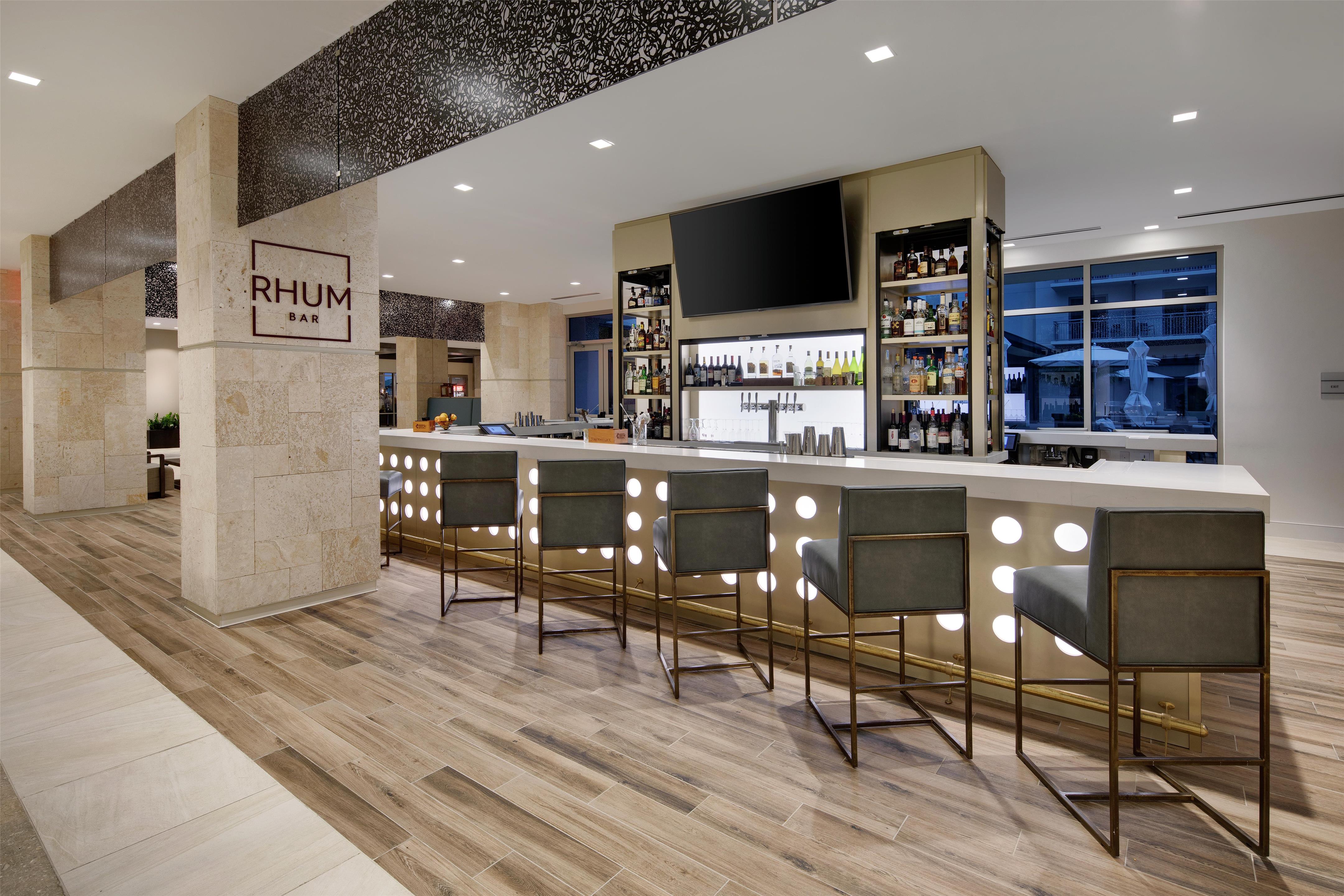 BarLounge | Embassy Suites By Hilton St Augustine Beach-Oceanfront Resort