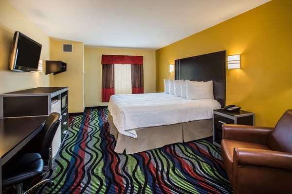  - Days Inn & Suites Grovetown - I-20, Exit 194