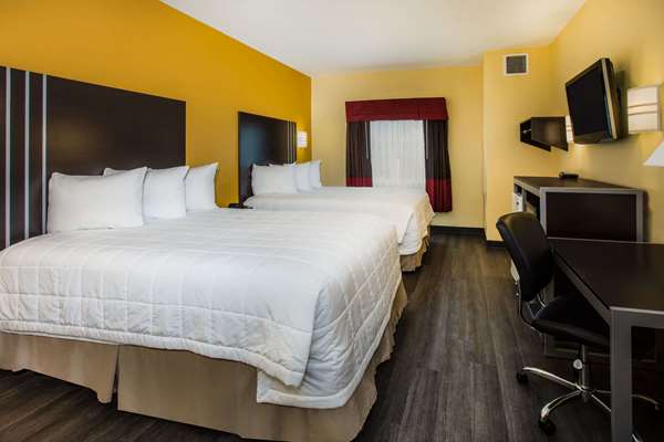  - Days Inn & Suites Grovetown - I-20, Exit 194