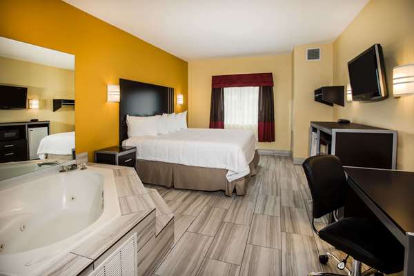  - Days Inn & Suites Grovetown - I-20, Exit 194