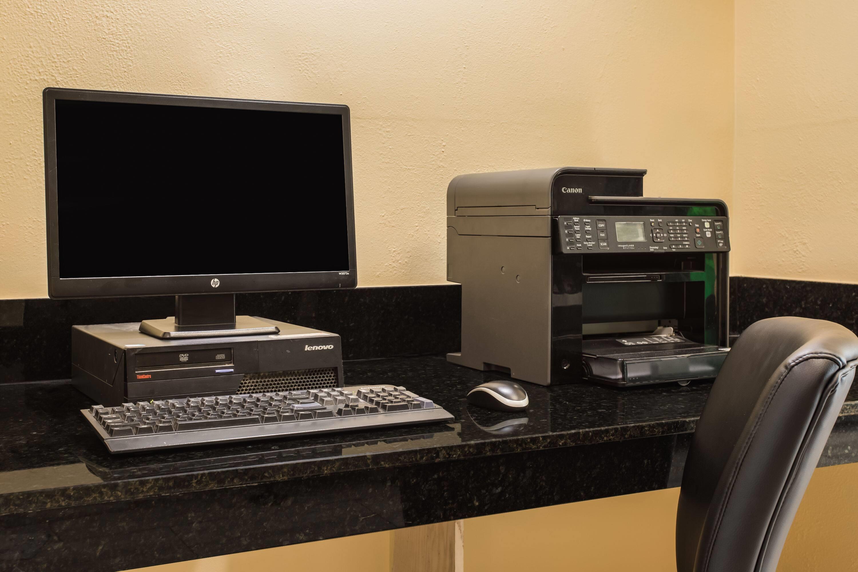 Business Center | Days Inn & Suites by Wyndham Augusta Near Fort Gordon