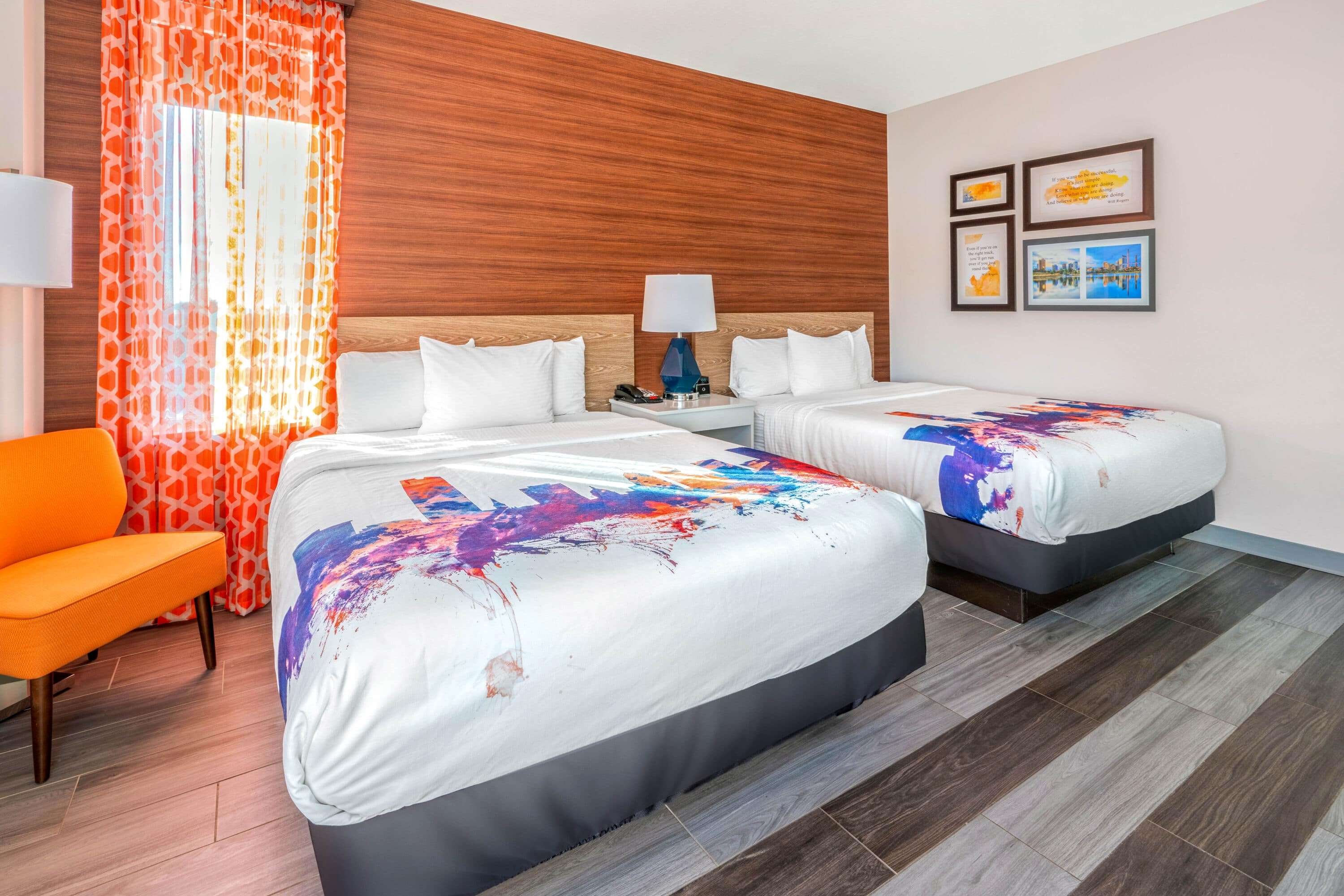 La Quinta Inn & Suites by Wyndham Oklahoma City Airport – Oklahoma City, OK