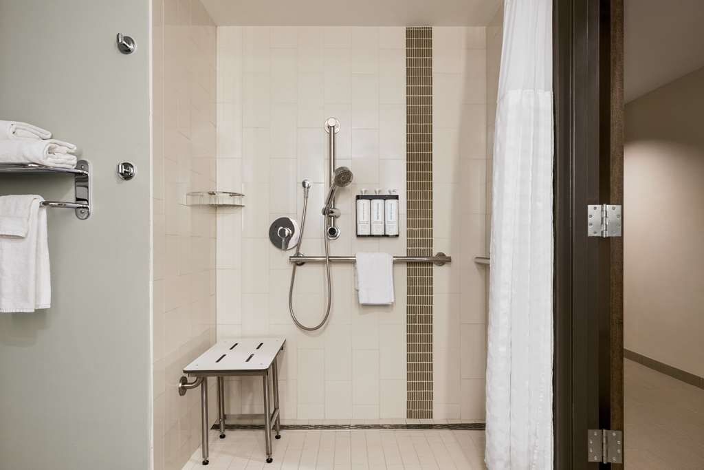 HYATT PLACE KEYSTONE / DILLON-guestroom-Guest Room,Bathroom,On-Site.jpg