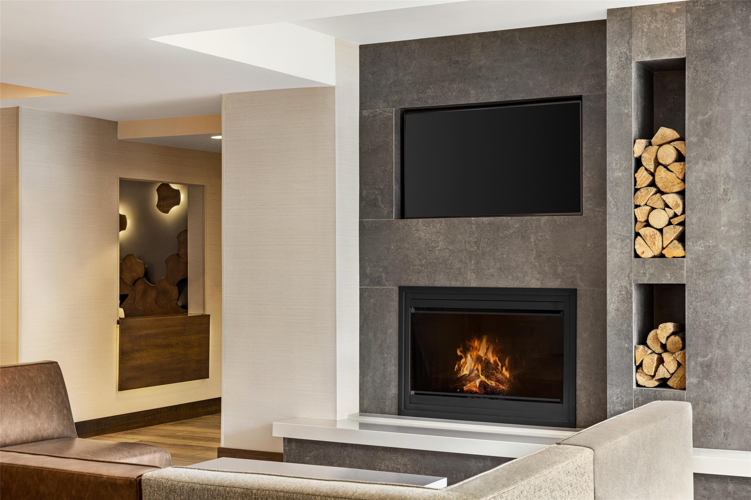 Lobby | Hyatt Place Keystone / Dillon