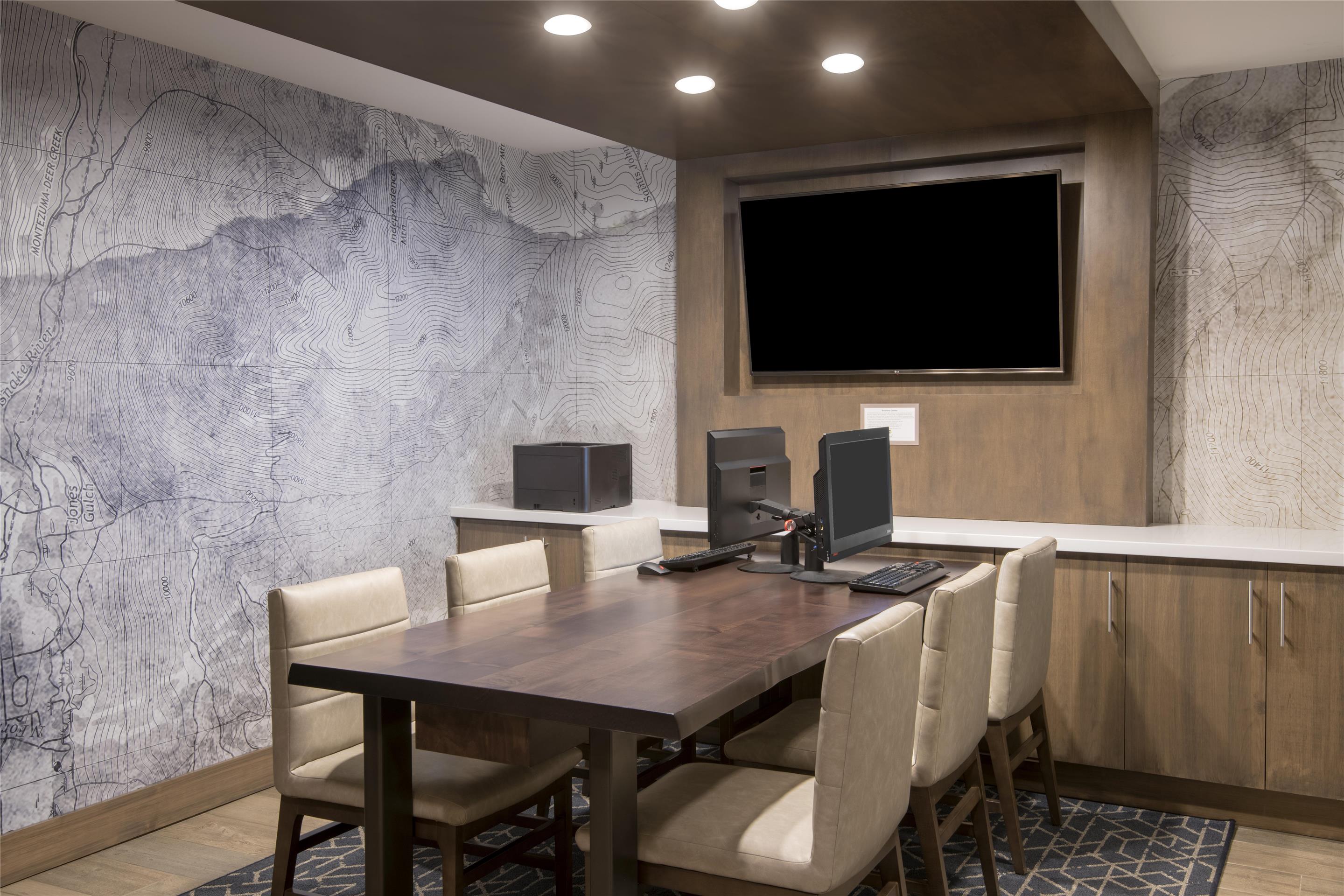 Lobby | Hyatt Place Keystone / Dillon