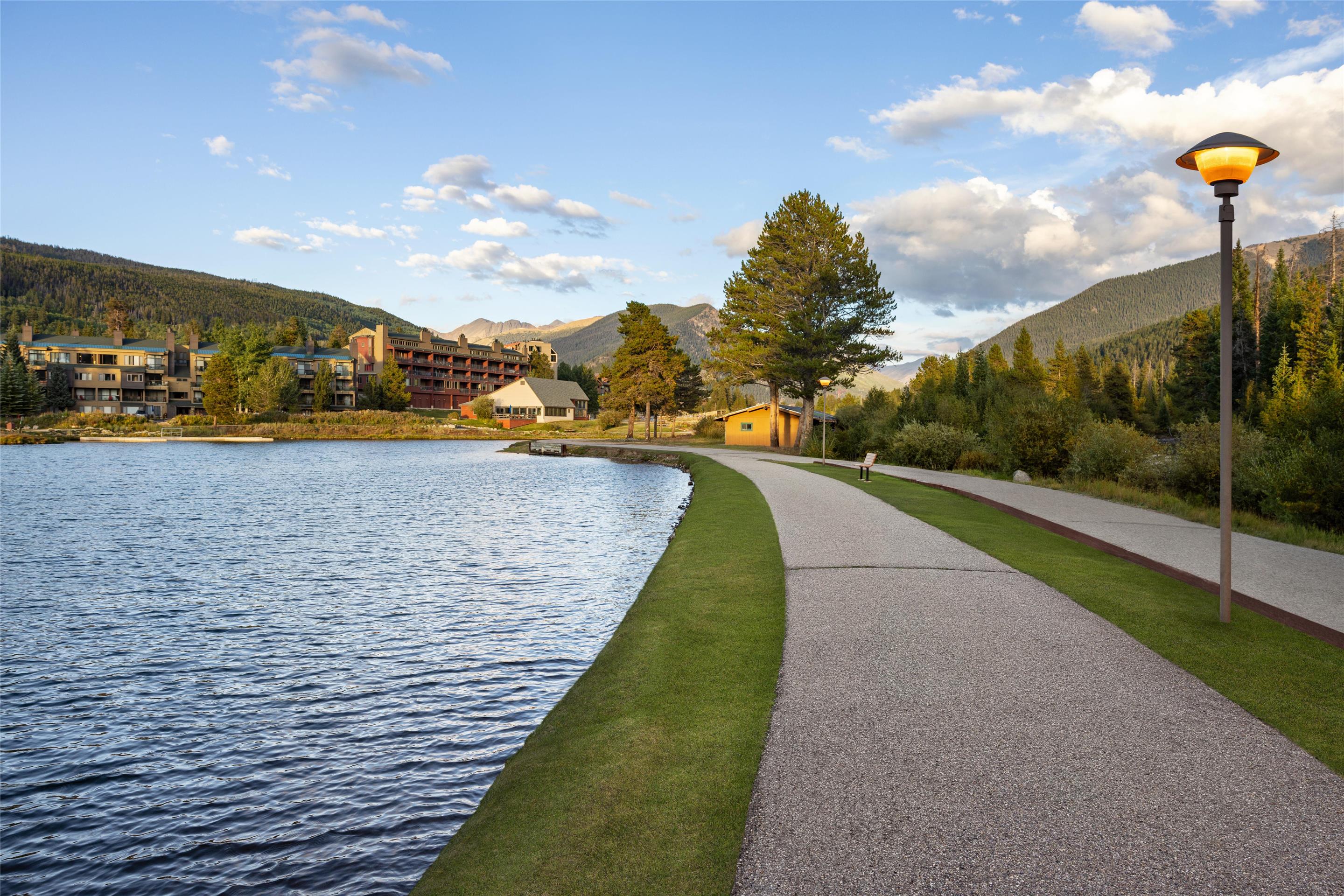 Destination | Hyatt Place Keystone / Dillon