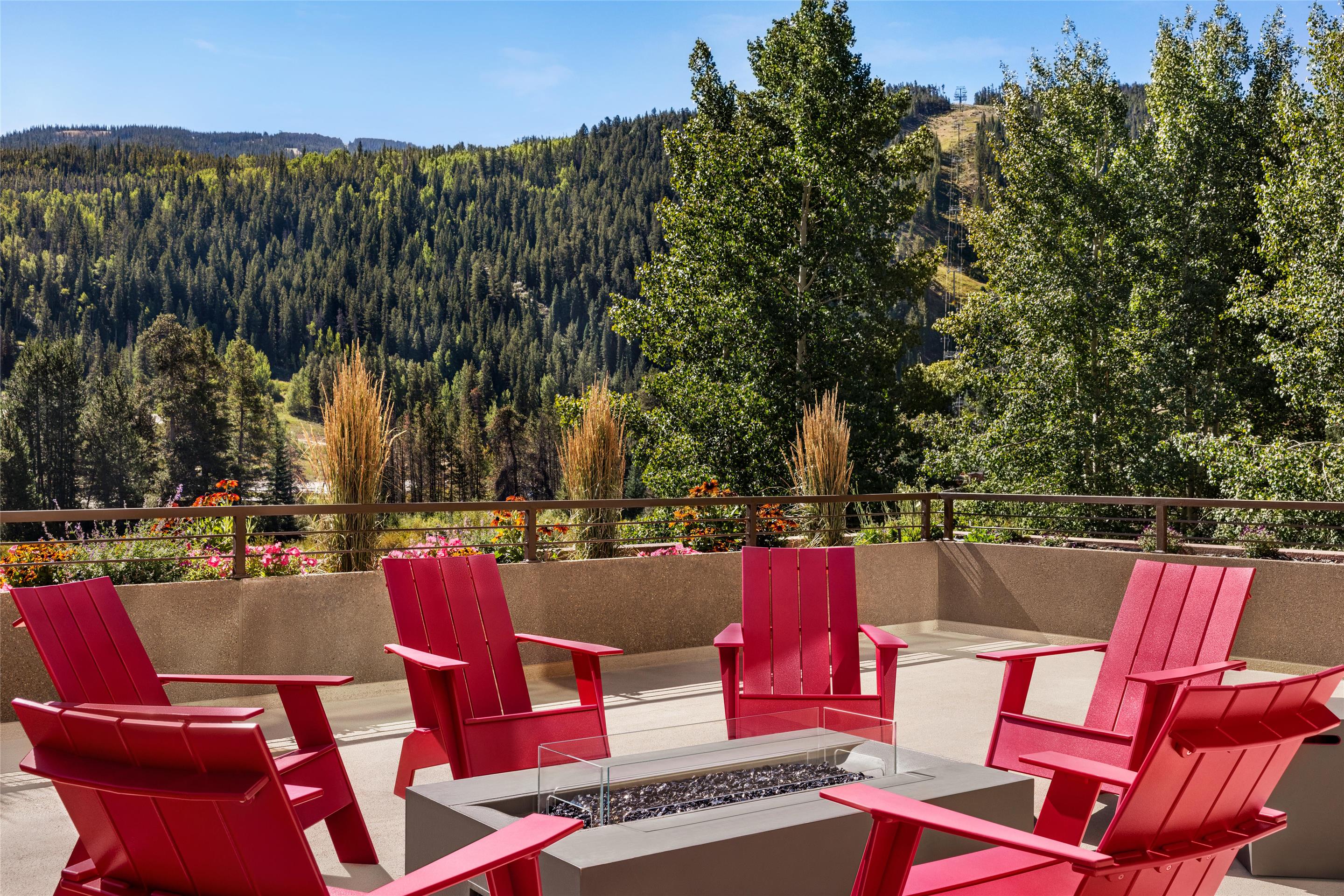 Patio Terrace | Hyatt Place Keystone / Dillon