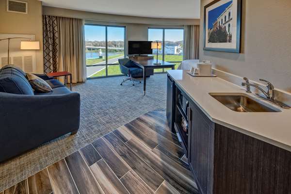  - Hampton Inn & Suites Berry Farms Franklin