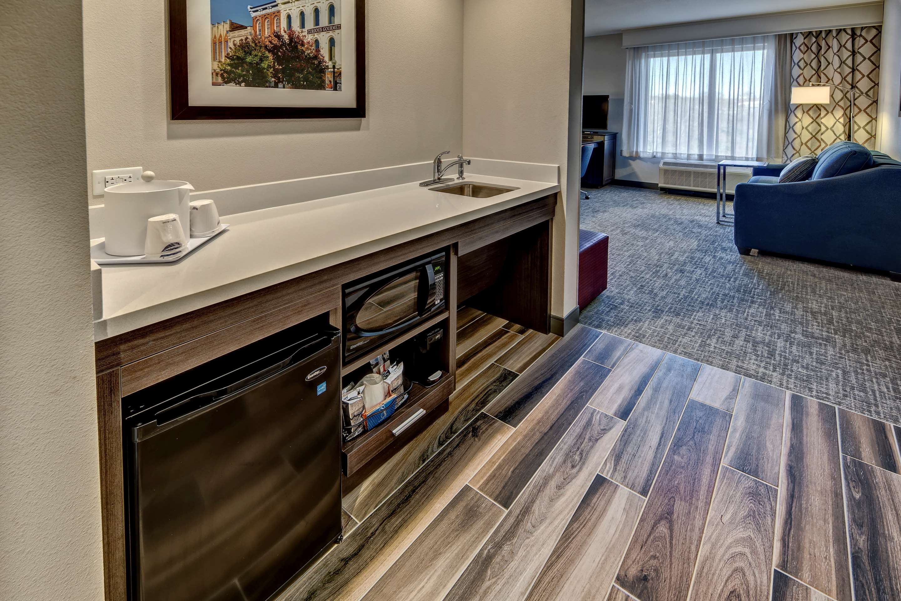 Guest room