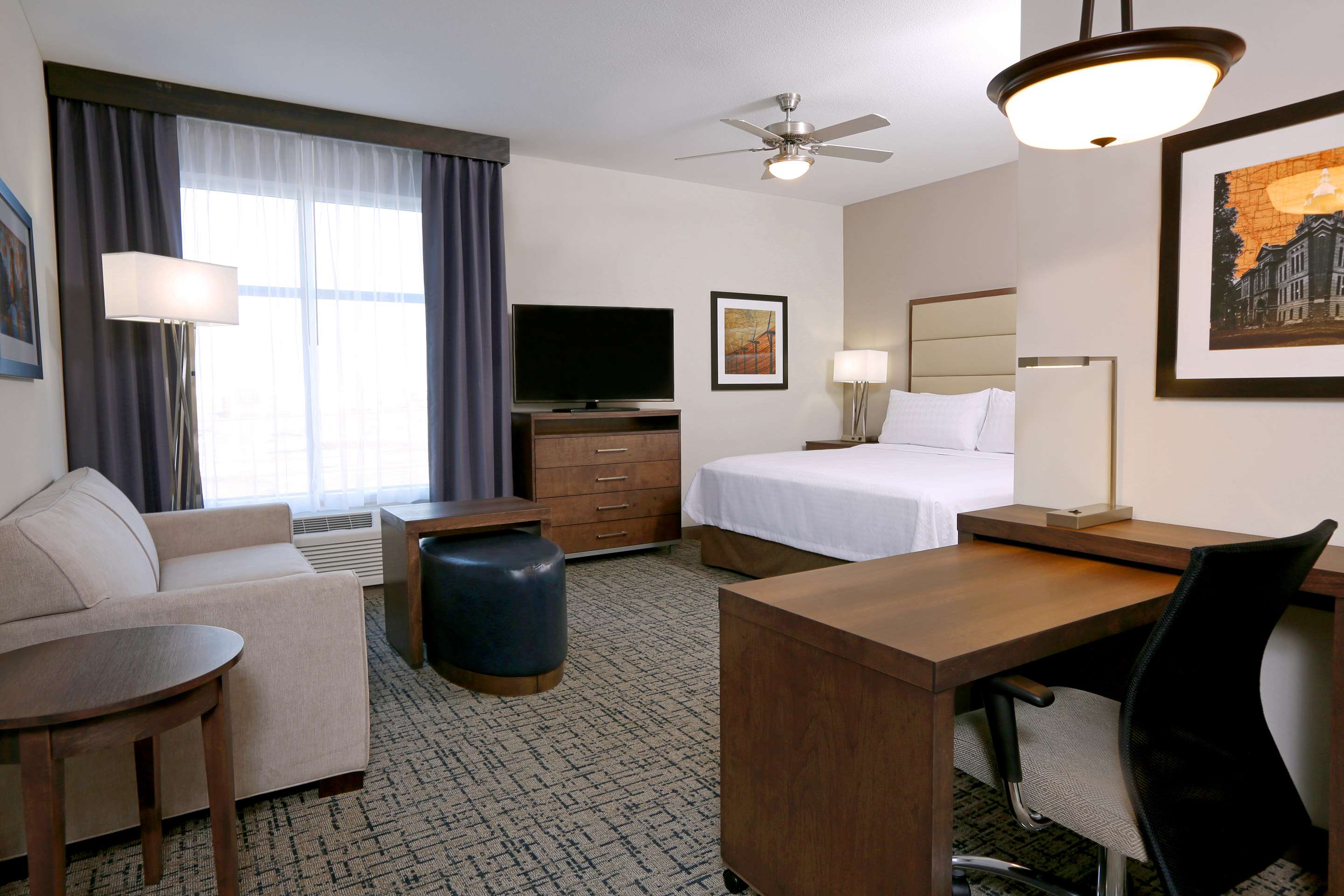 Guest room
