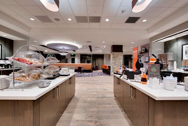 Amenities - Hampton Inn & Suites Downtown Fort Worth - I-35, Exit 52A