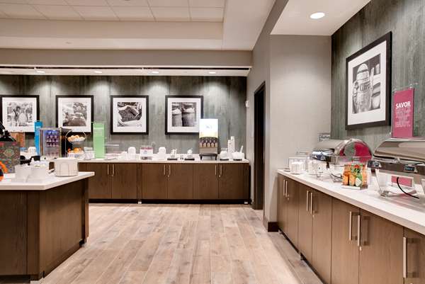 Amenities - Hampton Inn & Suites Downtown Fort Worth - I-35, Exit 52A