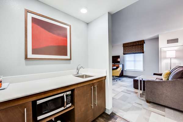  - Hampton Inn & Suites Downtown Fort Worth - I-35, Exit 52A