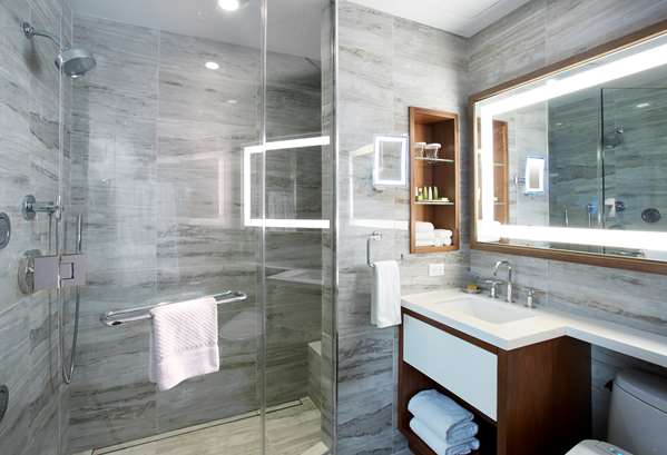  - Residences by Hilton Club Rockefeller Center New York