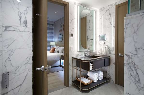  - Residences by Hilton Club Rockefeller Center New York