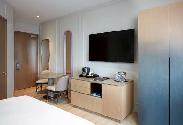  - Residences by Hilton Club Rockefeller Center New York
