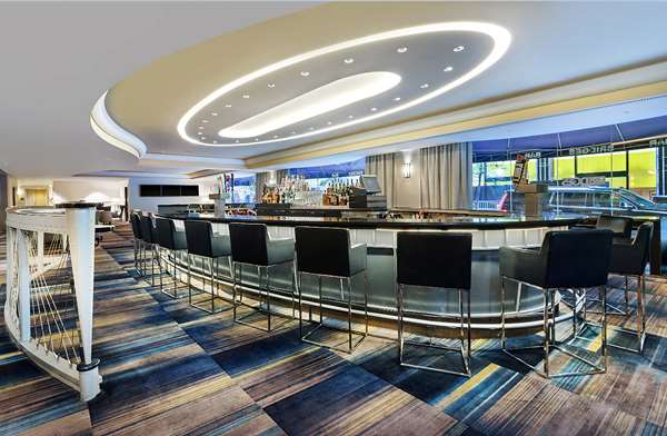 Bar - Residences by Hilton Club Rockefeller Center New York
