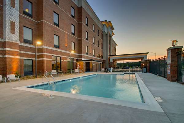 Pool - Hampton Inn Sneads Ferry