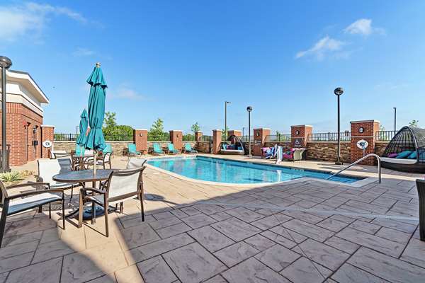 Pool - Hilton Garden Inn Edmond - I-35, Exit 143