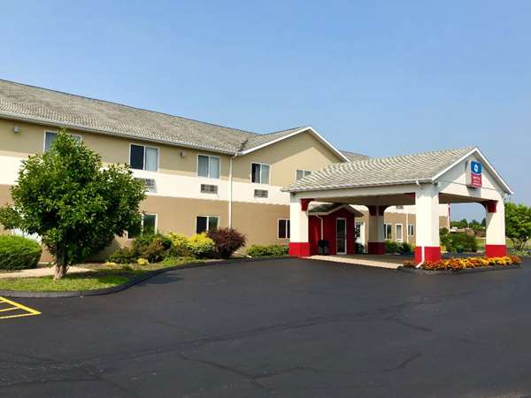 Exterior view - SureStay Plus by Best Western Bettendorf - I-74, Exit 2