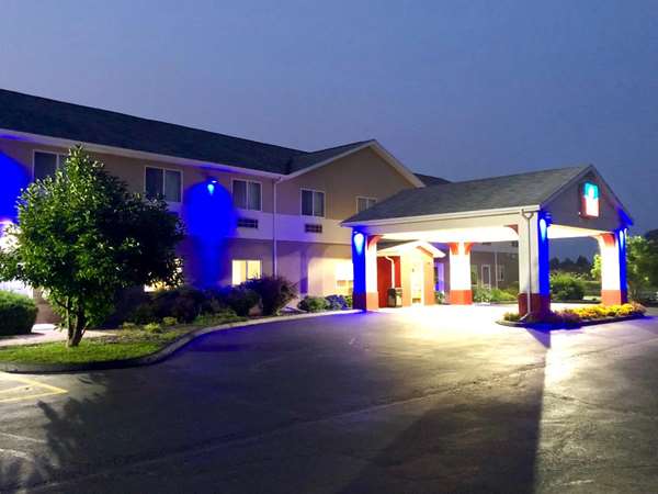 Exterior view - SureStay Plus by Best Western Bettendorf - I-74, Exit 2