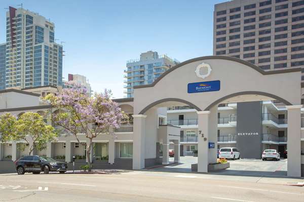 Exterior view - Baymont Inn & Suites Downtown San Diego - I-5, Exits 16 & 16B