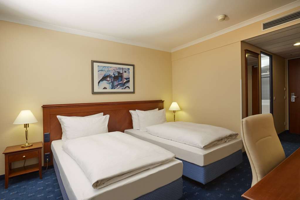 H4 KASSEL-guestroom-Guest Room,On-Site.jpg
